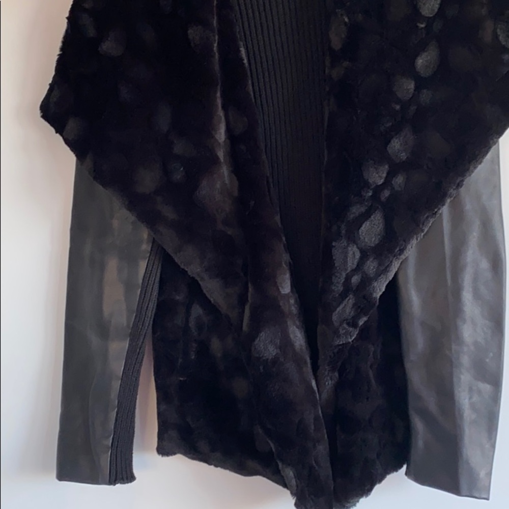 Fur jacket - Picture 3 of 3
